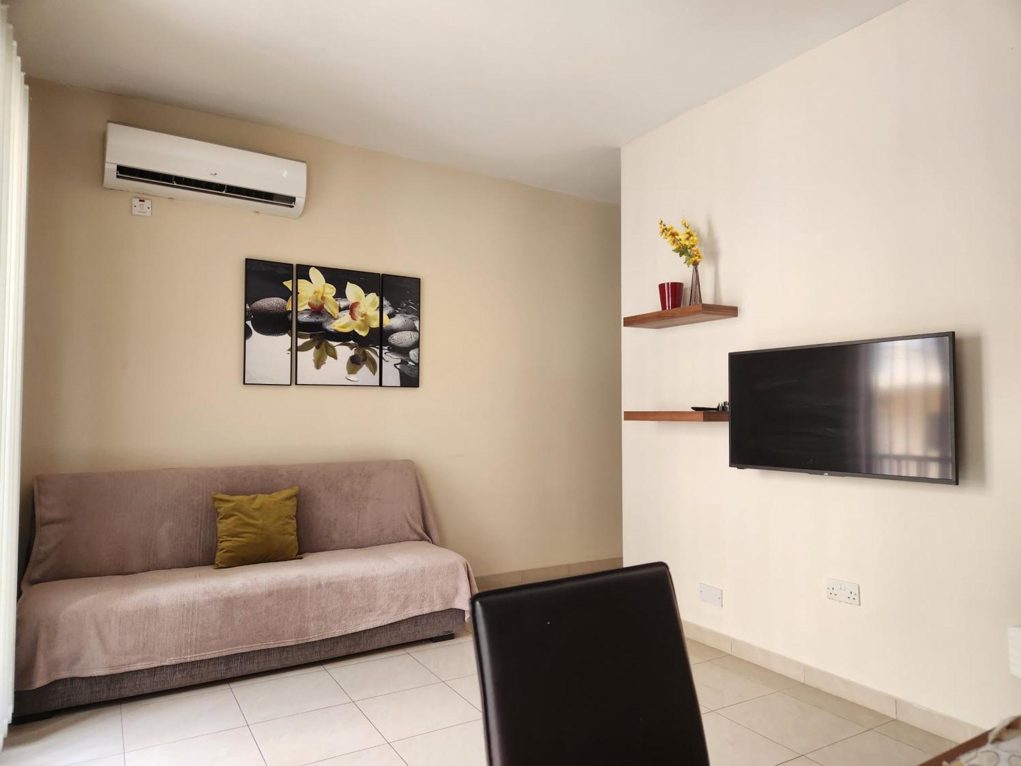 Sea Views Apartment-Wifi-Sleep 5 Marsaskala Exterior photo